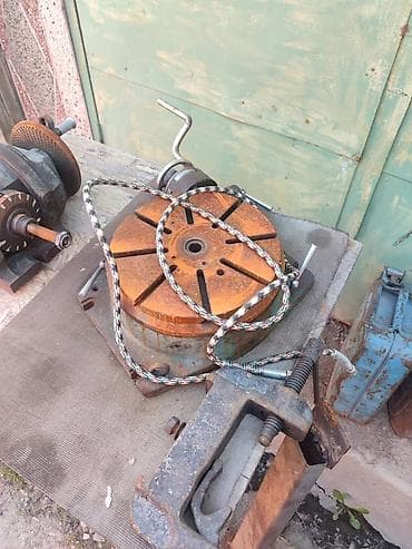 стол с вращающейся серединой: Делительная головка и поворотный стол для фрезерного станка - — 4