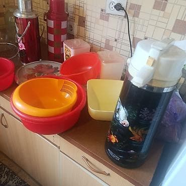 советский сервиз: Набор кухонной утвари и посуды (микс): - 3 термоса с ручками и — 3