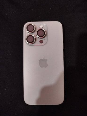 iphone 22: IPhone 15 Pro, Б/у, 256 ГБ, Серебристый, Защитное стекло, 90 % — 1