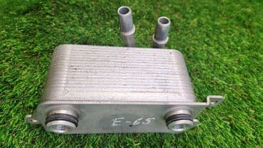 n62: Теплообменник BMW 740i 2007 E65 N62B40A 01 В отличном состоянии — 2