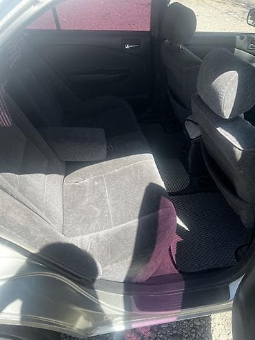 mcv 21: Toyota Carina E: 2001 г., Автомат, Седан — 4