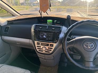 Toyota Raum: 2002 г., Автомат, Бензин, Минивэн — 3