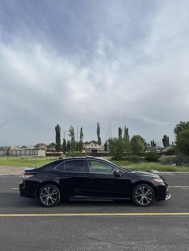 tesla y: Toyota Camry: 2019 г., Автомат, Бензин, Седан — 6