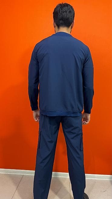 спес одежда: Мужской медицинский комплект (scrubs) . Состав набора: - Верх — 3