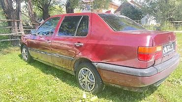 авто чехолдор: Volkswagen Vento: 1992 г., Седан — 1