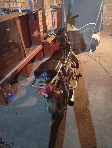 матарист на выезд: Мопед (скутер-мопед) с бензиновым двигателем и педальным запуском — 1