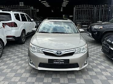 Toyota Camry: 2014 г., 2.5 л, Вариатор, Бензин, Седан