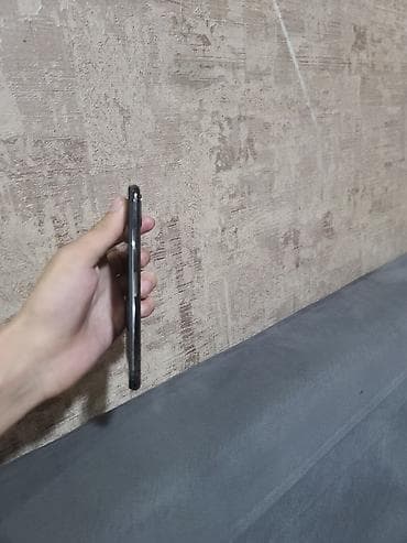 iphone xc: IPhone X, 64 ГБ, цвет Space Gray - Экран OLED Super Retina с вырезом — 4
