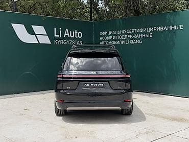 Продажа авто: Lixiang L9: 2025 г., 1.5 л, Автомат, Гибрид, Внедорожник — 10