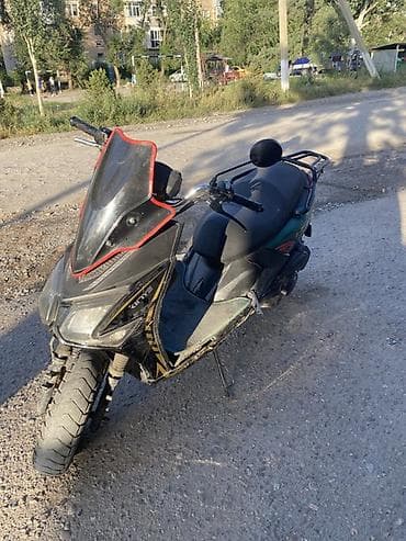 вел мастер: Скутер Kymco/Kymis (по облику) с ветровым стеклом и багажной решёткой — 3