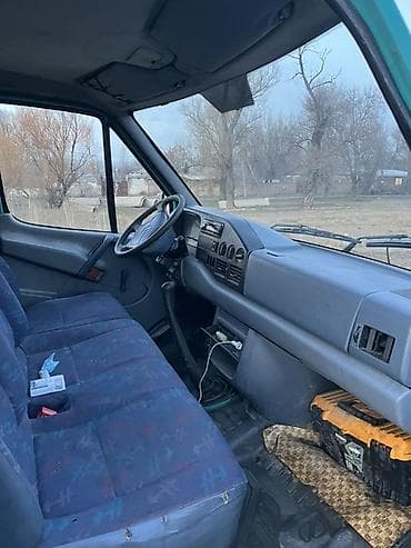 автомобиль рассрочку: Грузовик, Mercedes-Benz, Дубль — 4