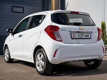 Продажа авто: Chevrolet Spark: 2016 г., 1 л, Вариатор, Бензин — 6
