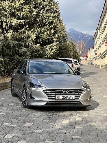 santa fe: Hyundai Sonata: 2019 г., 2 л, Автомат, Гибрид, Седан — 1