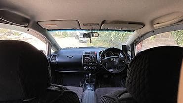 Продажа авто: Honda Fit: 2004 г., 1.3 л, Вариатор, Бензин, Хэтчбэк — 8
