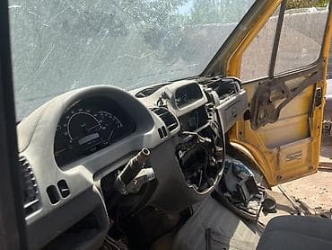 Транспорт: Opel Vectra: 1999 г., 1.6 л, Механика, Седан — 4