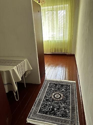 Кыймылсыз мүлк: Район БГУ квартира берилет 1 этаж . Душ туалет бар. Отопление — 2