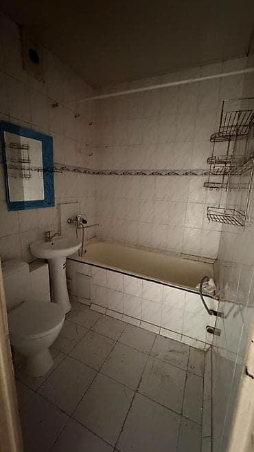 Квартиры: 1 комната, 34 м², 12 мкр 105 серия, 3 этаж, Требуется ремонт — 3