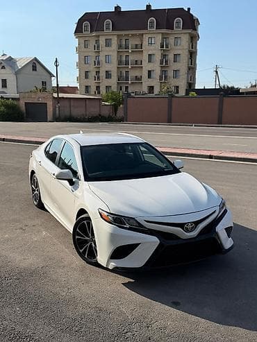 camry 5: Toyota Camry: 2019 г., 2.5 л, Автомат, Бензин, Седан — 3