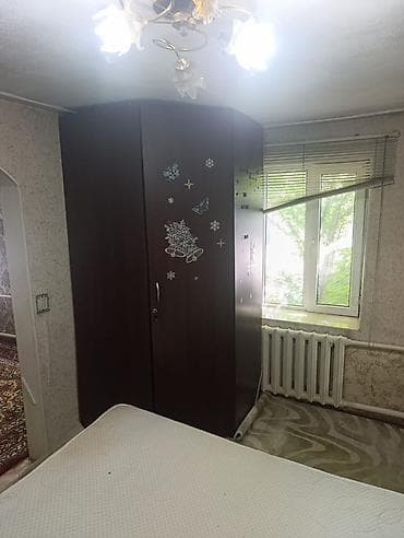 мебел сокулук: Уктоочу бөлмө гарнитуру, Колдонулган, Эки кишилик керебет, Жыгач, Өзү алып кетүү, түсү - Саргыч боз — 2