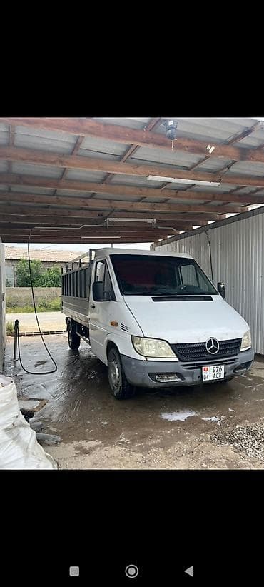 Mercedes-Benz Спринтер: 2005 г., 2.2 л, Механика, Дизель, Фургон at lalafo.kg Mercedes-Benz Спринтер: 2005 г., 2.2 л, Механика, Дизель, Фургон