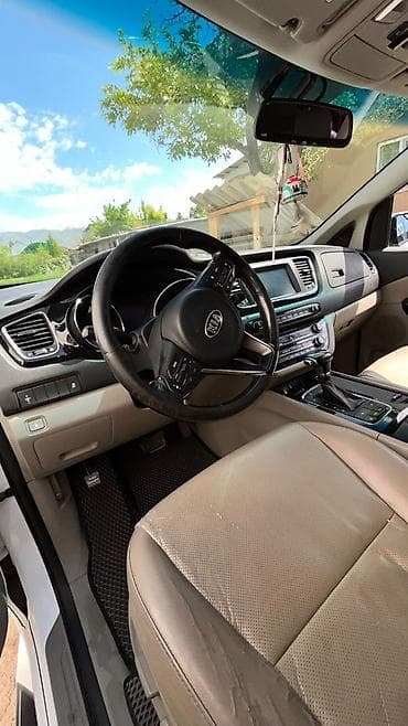 lf sonata: Kia Carnival: 2017 г., Минивэн — 7