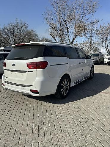 sprinter 2003: Kia Carnival: 2019 г., 2.2 л, Автомат, Дизель, Минивэн — 3