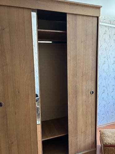 куплю шкаф бу: Шифоньер, шкаф для одежды, Б/у, Прямой, Дерево — 2