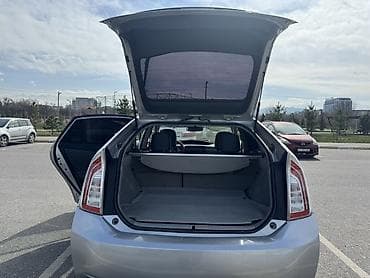 Toyota: Toyota Prius: 2015 г., 1.8 л, Гибрид, Хэтчбэк — 7