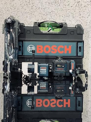 Инструменттер: Лазерный нивелир Bosch с комплектом аксессуаров в фирменном кейсе — 1