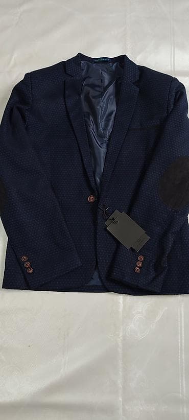 Мужская одежда: Мужские пиджаки, темно‑синие, разные фактуры и крои. Варианты: - — 2