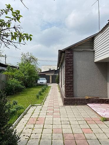 В продаже угловой дом в самом престижном и недооцененном районе at lalafo.kg В продаже угловой дом в самом престижном и недооцененном районе