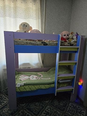 двухэтажные кровати: Двухъярусная детская кровать, ЛДСП — 1