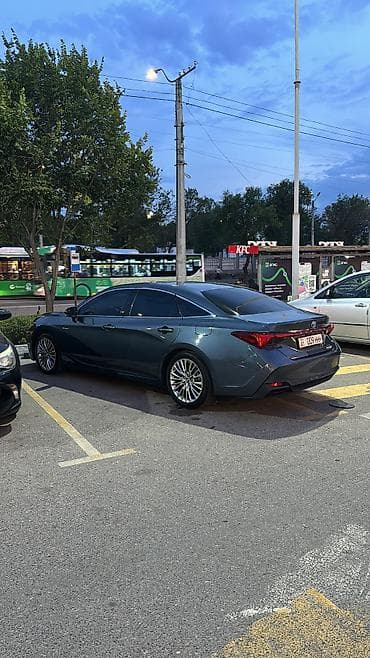 авто гибриды: Toyota Avalon: 2019 г., 2.5 л, Автомат, Гибрид, Седан — 9