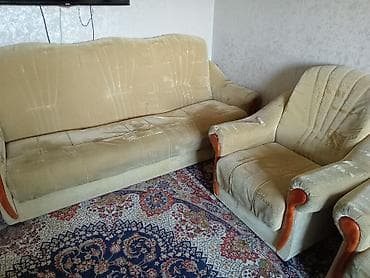 столы стулья диваны: Прямой диван, Б/у — 1