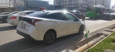 crv 5: Toyota Prius: 2019 г., 1.8 л, Вариатор, Гибрид, Хэтчбэк — 3