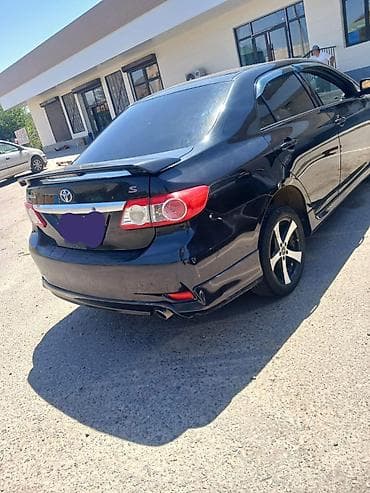 юуто трактор: Toyota Corolla: 2011 г., 1.8 л, Автомат, Бензин, Седан — 1