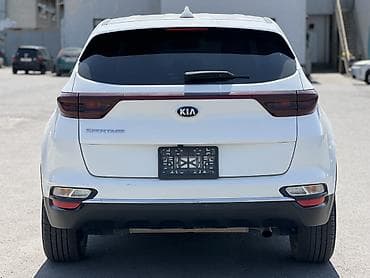 автомобиль кия: Kia Sportage: 2021 г., 2.4 л, Автомат, Бензин, Кроссовер — 8
