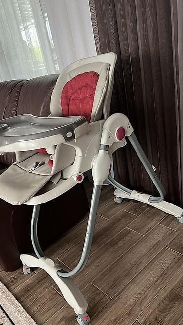 Стул для кормления at lalafo.kg Стул для кормления