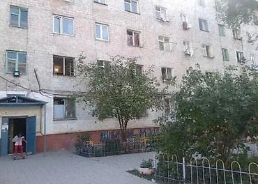 Кыймылсыз мүлк: Сдаю кв гостиничного типа,секция на 6 комнат.Все коммунальные — 1