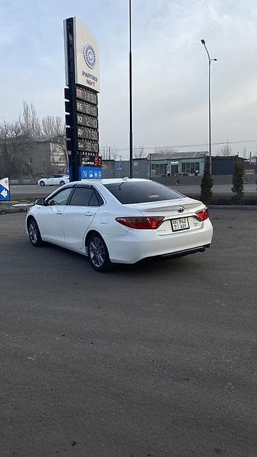rf 2: Toyota Camry: 2016 г., 2.5 л, Гибрид, Седан — 8