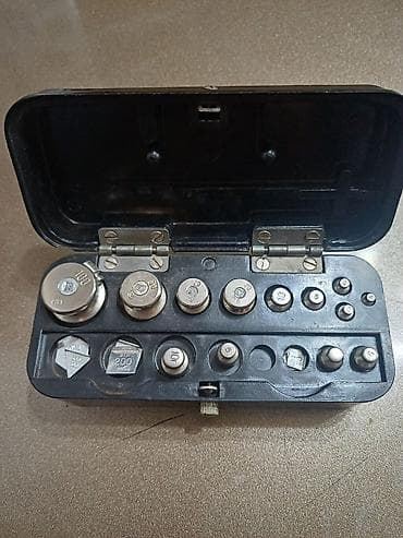 весы медицинские: Набор прецизионных гирь, соответствующих стандарту ГОСТ 7328-61, 4 — 1