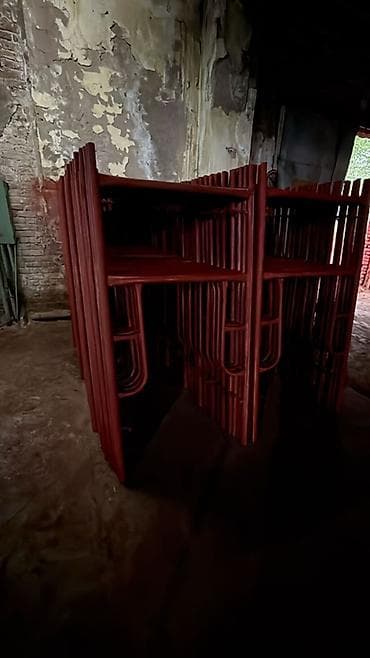 купить газонную траву: Металлический забор, Другой материал, Без отделки — 1