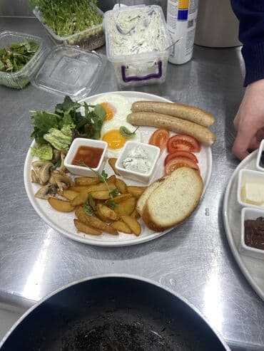 Повара: ПОВАРГА ЖАРДАМЧЫ КЕРЕК ОПЫТ ЖОК БОЛСО ДА БОЛОТ КЗДАР БАЛДАР 18-35 — 1