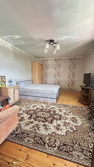 авто меняю на квартиру: Продается дом 10 соток с Восток ул Береговая На участке дом 2х этажный — 8