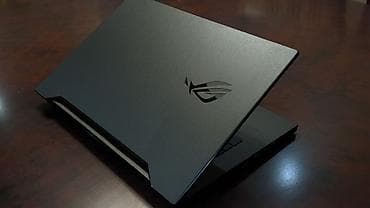 ness construction: ASUS ROG ZEPHYRUS 15 CPU: r7-4800h(8 ядер 16 потоков) ОЗУ: 16 GB DDR4 — 3
