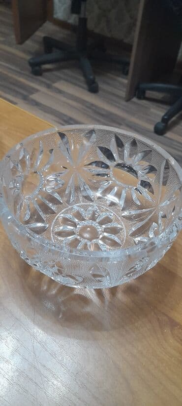 красивые вещи: Продаю хрусталь Советский.Большие.Сост отличное.Цена 1000 сом шт.Какой — 5