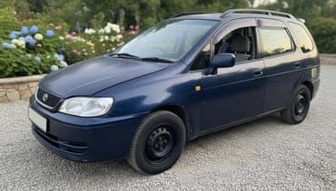 Toyota : 1998 г., 1.8 л, Автомат, Бензин, Минивэн