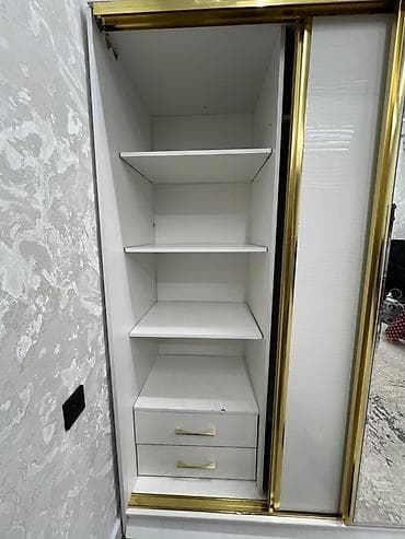 дешевые шкафы купе: Шкаф купе, Б/у, С зеркалом — 2