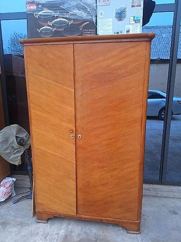 шкаф купе зеркальный: Шифоньер, шкаф для одежды, Прямой, Дерево — 1