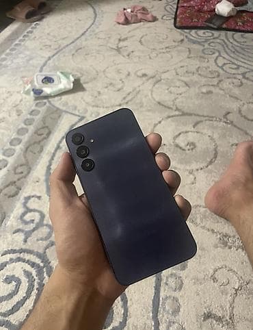 сумка черная: Samsung Galaxy A25, Б/у, 256 ГБ, цвет - Черный, 1 SIM, 2 SIM — 1